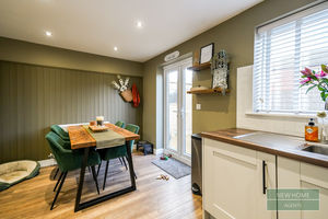 Photo 14- click for photo gallery